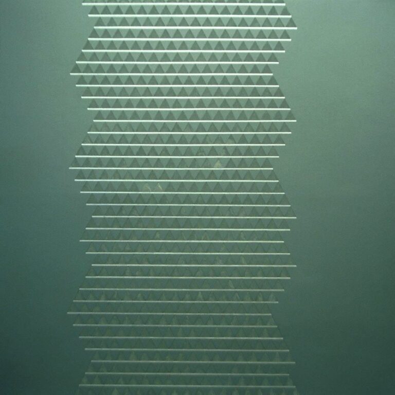 Columna - Mixta/Tela, 200X200 cm. 2005